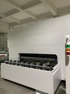 ওয়াইন ট্রে এবং কসমেটিক প্যাকেজিংয়ের জন্য উচ্চ দক্ষতা স্বয়ংক্রিয় স্প্রে লেপ লাইন (বাহ্যিক পৃষ্ঠ)