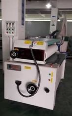 W620 মিমি 3.75KW রোলার লেপ সরঞ্জাম / কাঠের জন্য ইউভি লেপ মেশিন