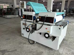 পিভিসি, আসবাবপত্র এবং ধাতব প্যানেলের জন্য কাস্টমাইজযোগ্য কোটিং পুরুত্বের সাথে নির্ভুল টু-রোল কোটিং মেশিন