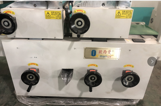 ডিজিটাল প্রিন্টের জন্য 10KW সিলিকন রোলার UV আবরণ মেশিন