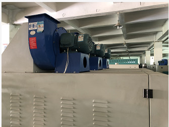 BKC থার্মোস্ট্যাট সহ স্বয়ংক্রিয় 200nm - 450nm UV আবরণ মেশিন