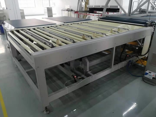 পিএলসি কন্ট্রোল চালিত কনভেয়র বেল্ট মেশিন 220V খাদ্য প্রক্রিয়াকরণের জন্য